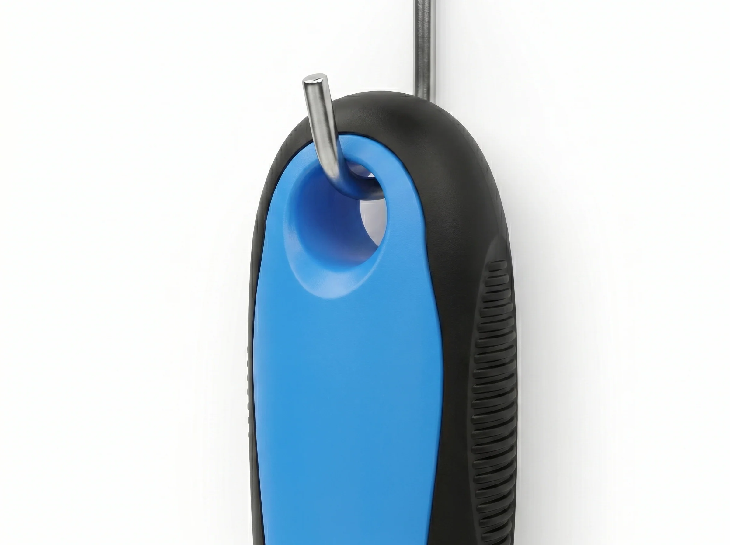 Detalhe do orifício de suspensão da escova PawGlide